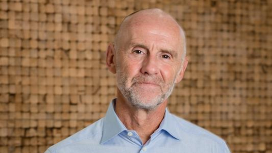 headshot of andrew wood