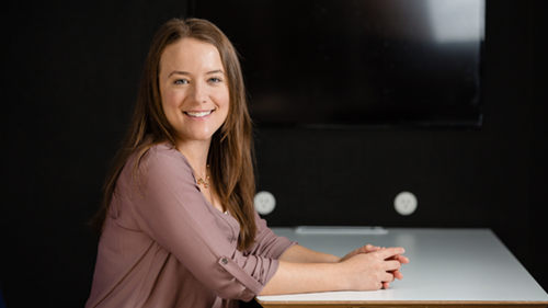 Headshot of Amanda Skarka